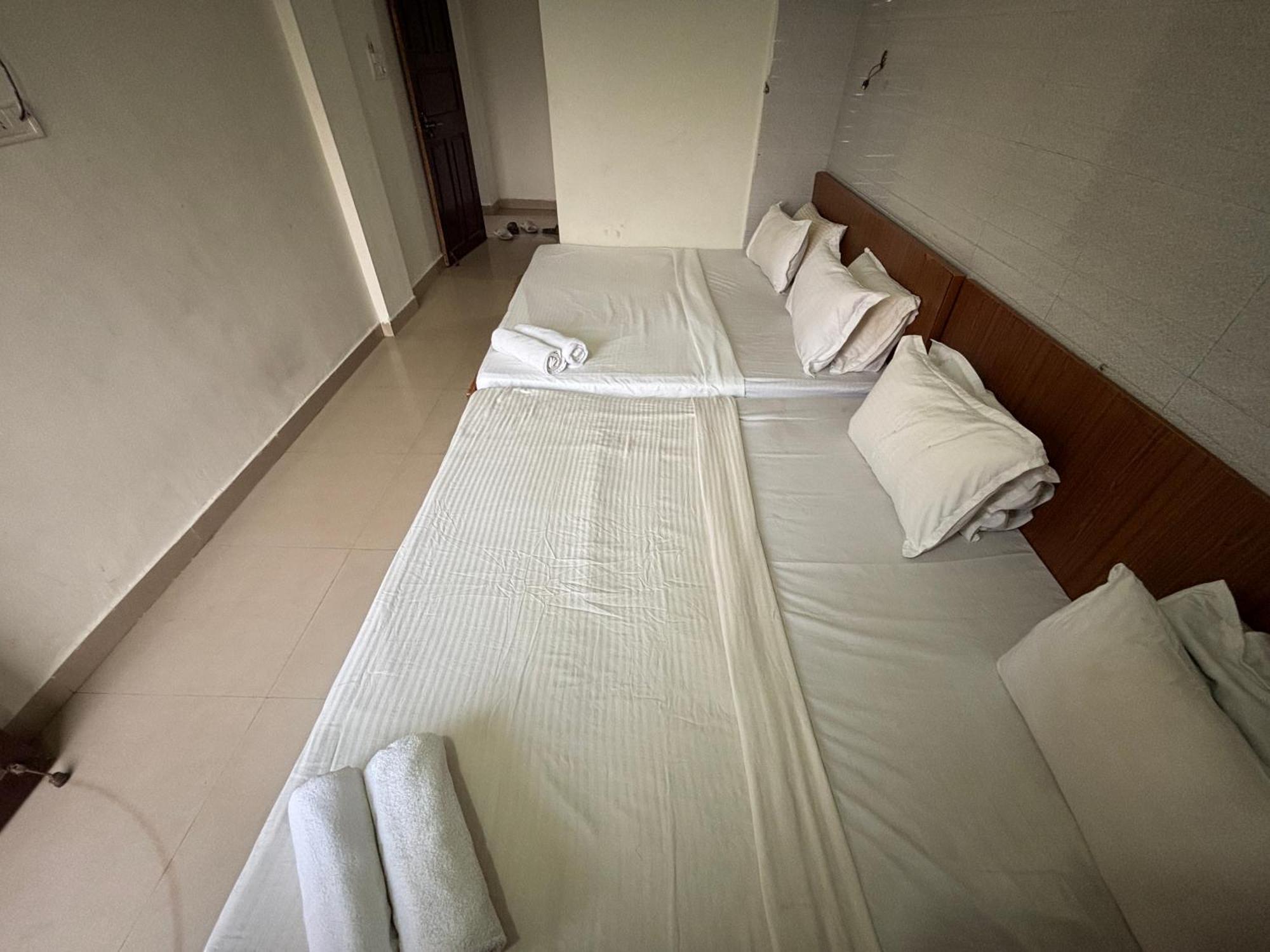 Mehar Rooms Бага Екстериор снимка