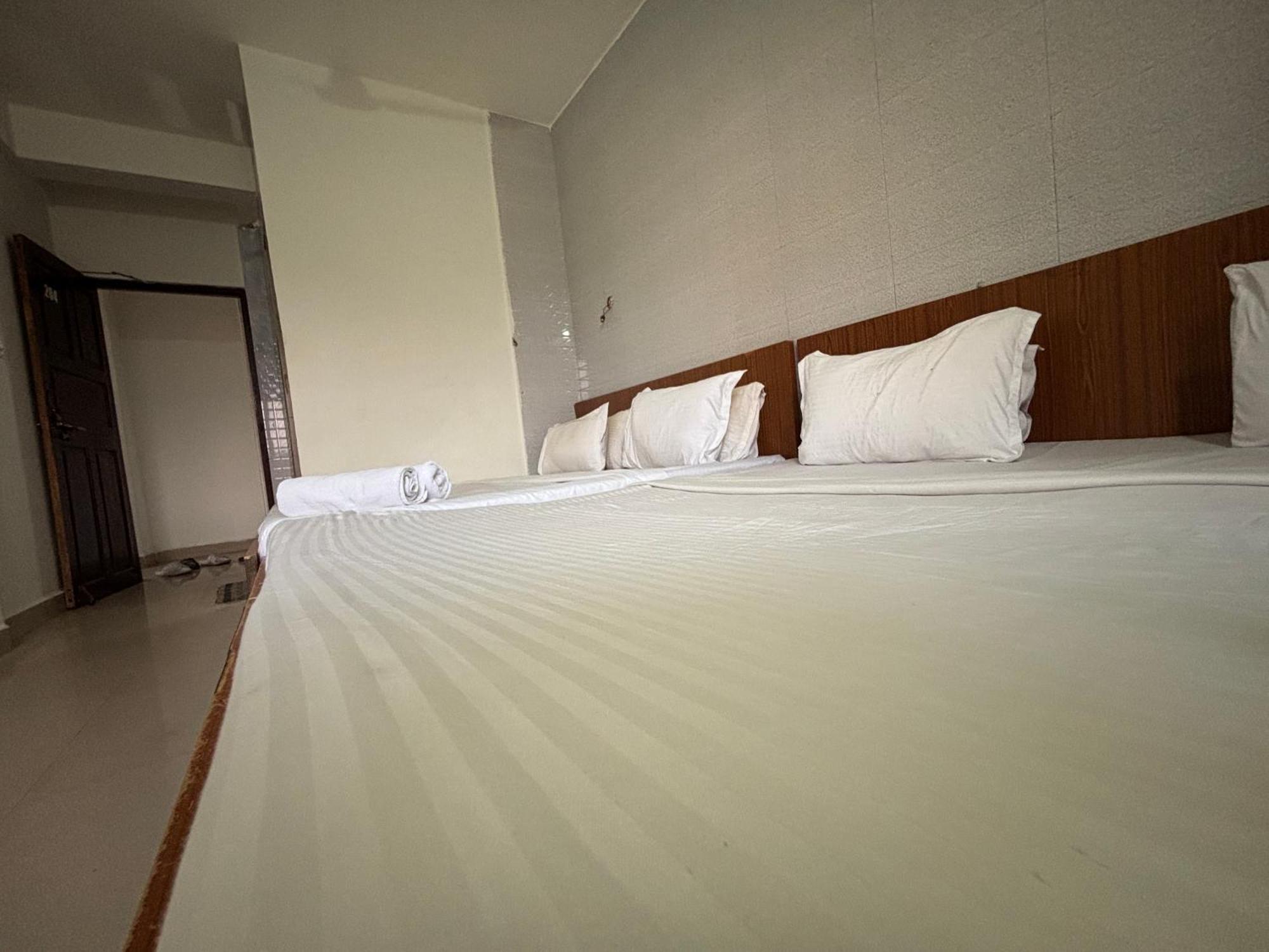 Mehar Rooms Бага Екстериор снимка