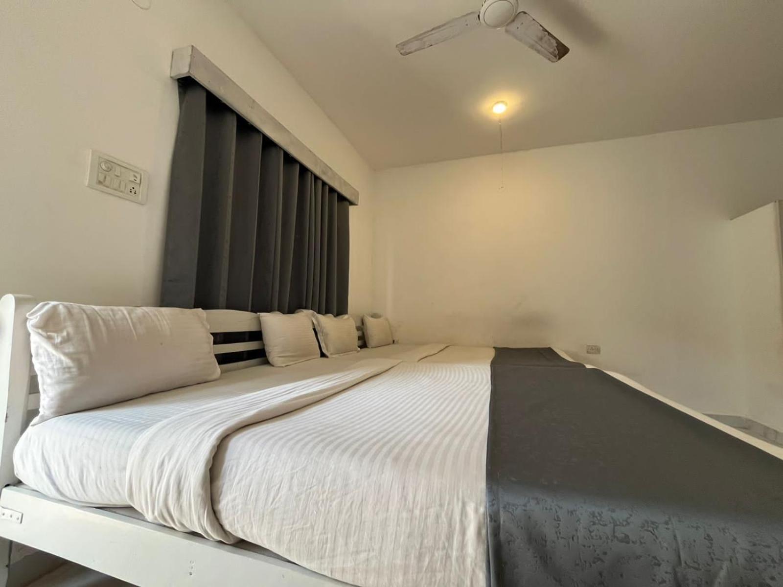 Mehar Rooms Бага Екстериор снимка